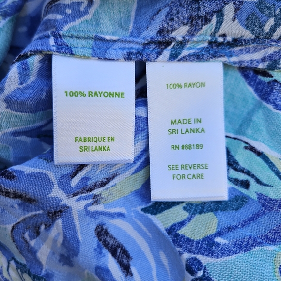 Lilly Pulitzer Sea View Button Down Top Medium - Picture 7 of 8